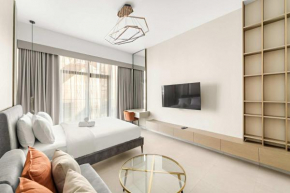 High-end studio with rooftop pool and gym